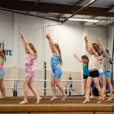gymnastic-girls-tile